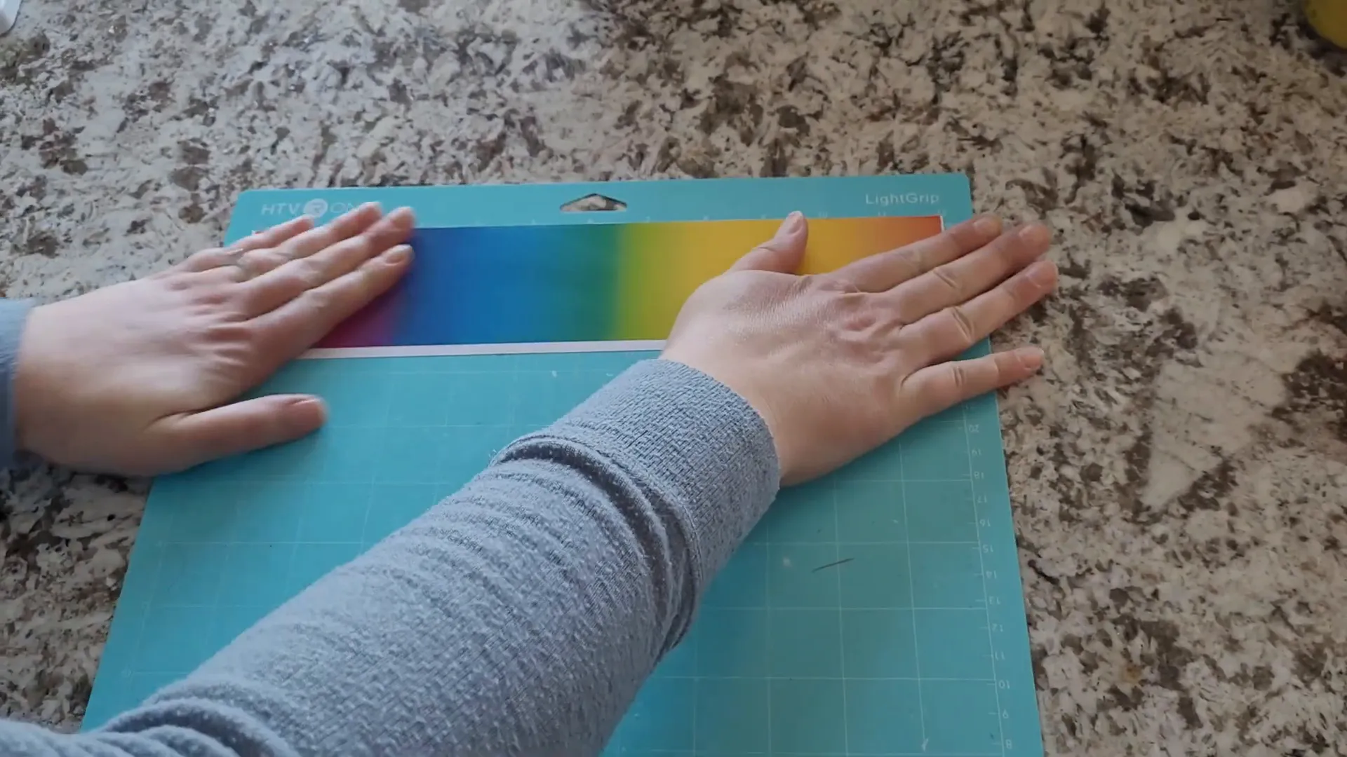 Personalizing Budget Binders with Vinyl and Cricut: Easy DIY Tutorial 8